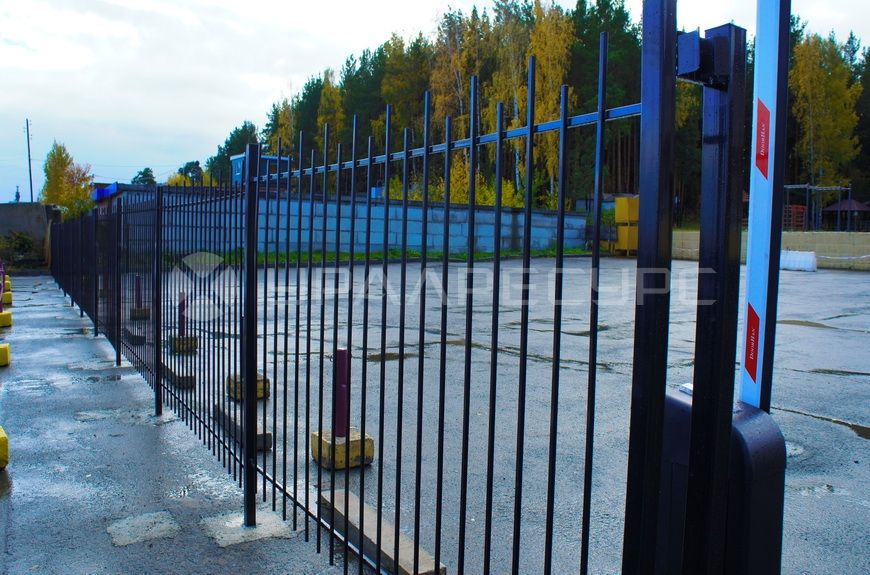 Сварное ограждение для ДЮСШ «Родонит»